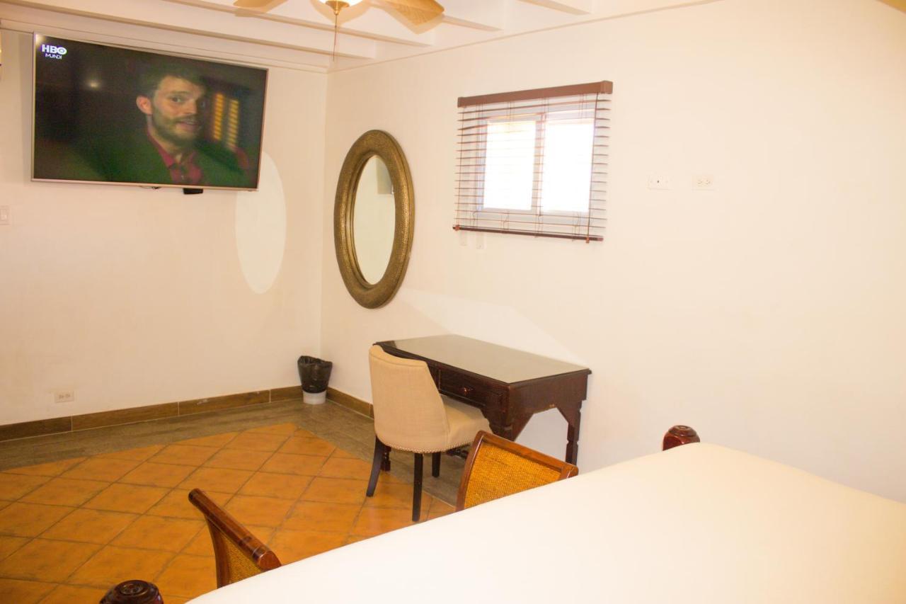 Altamont West Hotel Montego Bay Ngoại thất bức ảnh