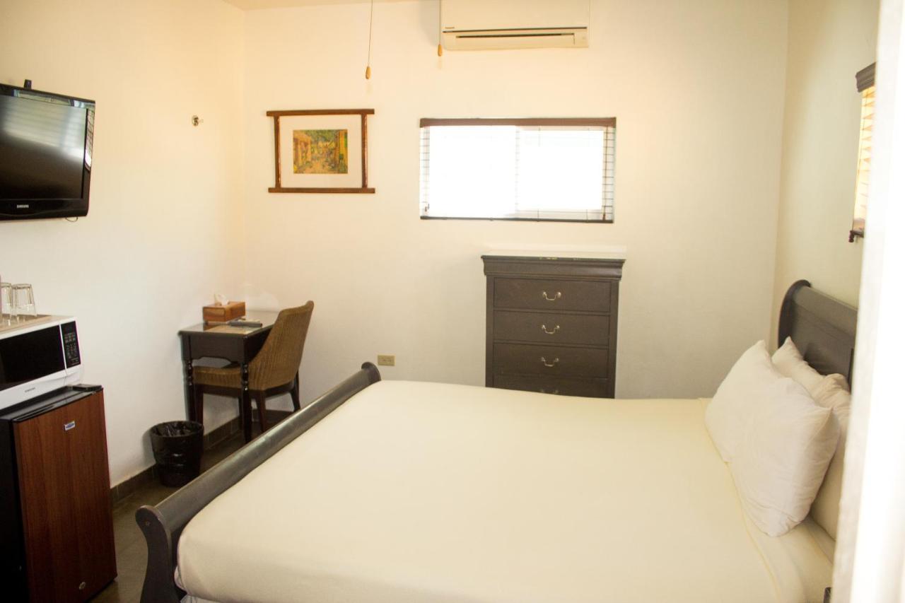 Altamont West Hotel Montego Bay Ngoại thất bức ảnh