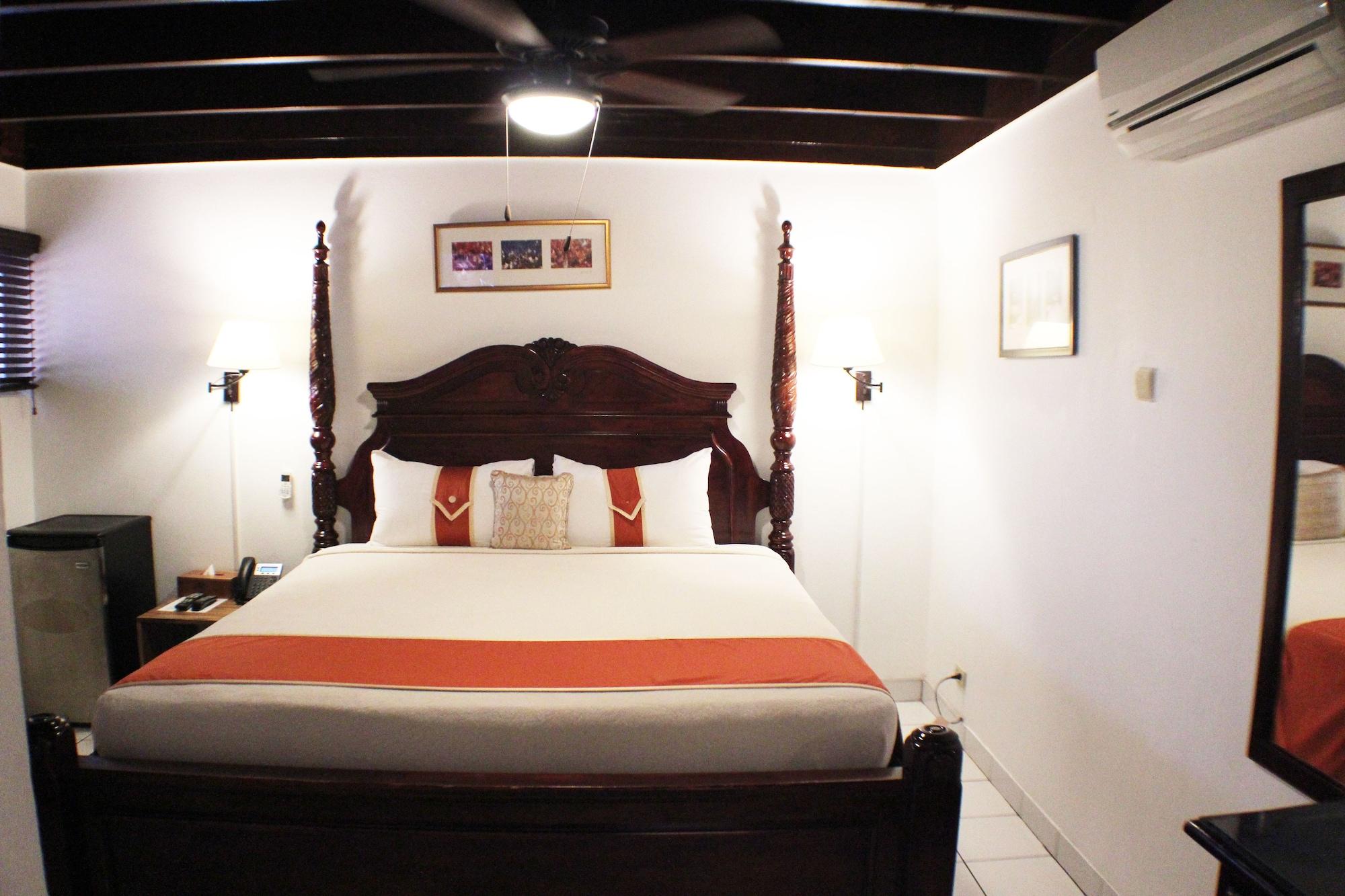 Altamont West Hotel Montego Bay Ngoại thất bức ảnh