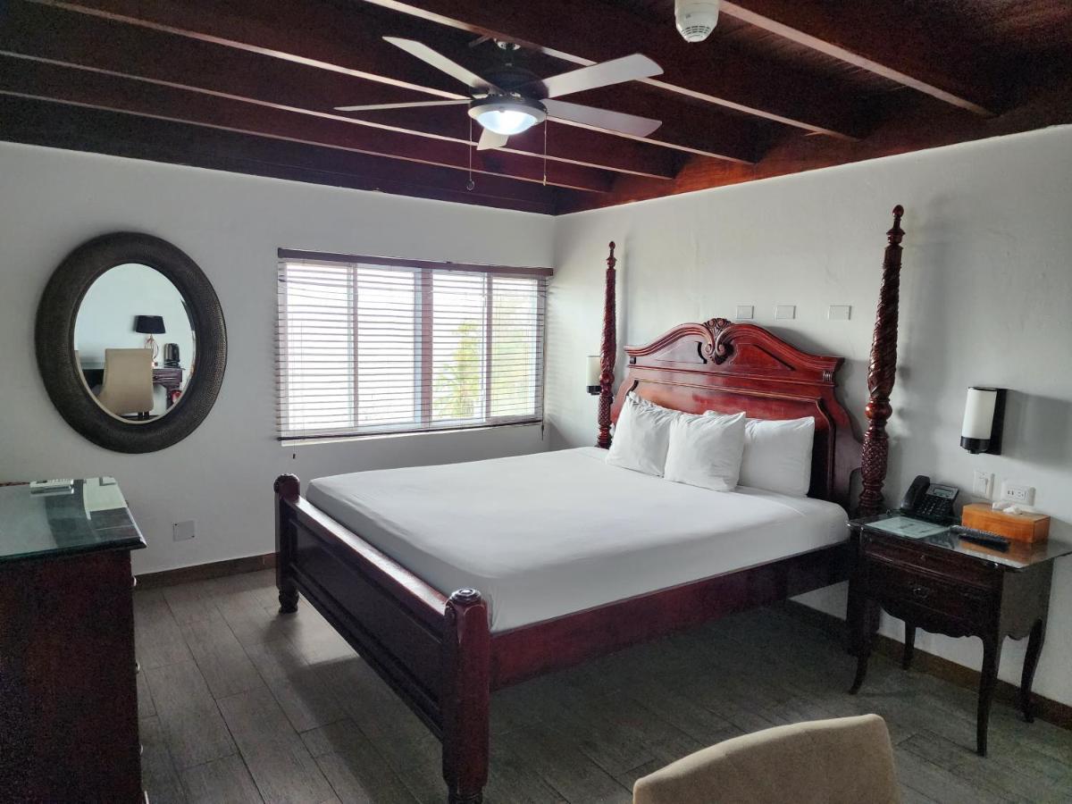 Altamont West Hotel Montego Bay Ngoại thất bức ảnh