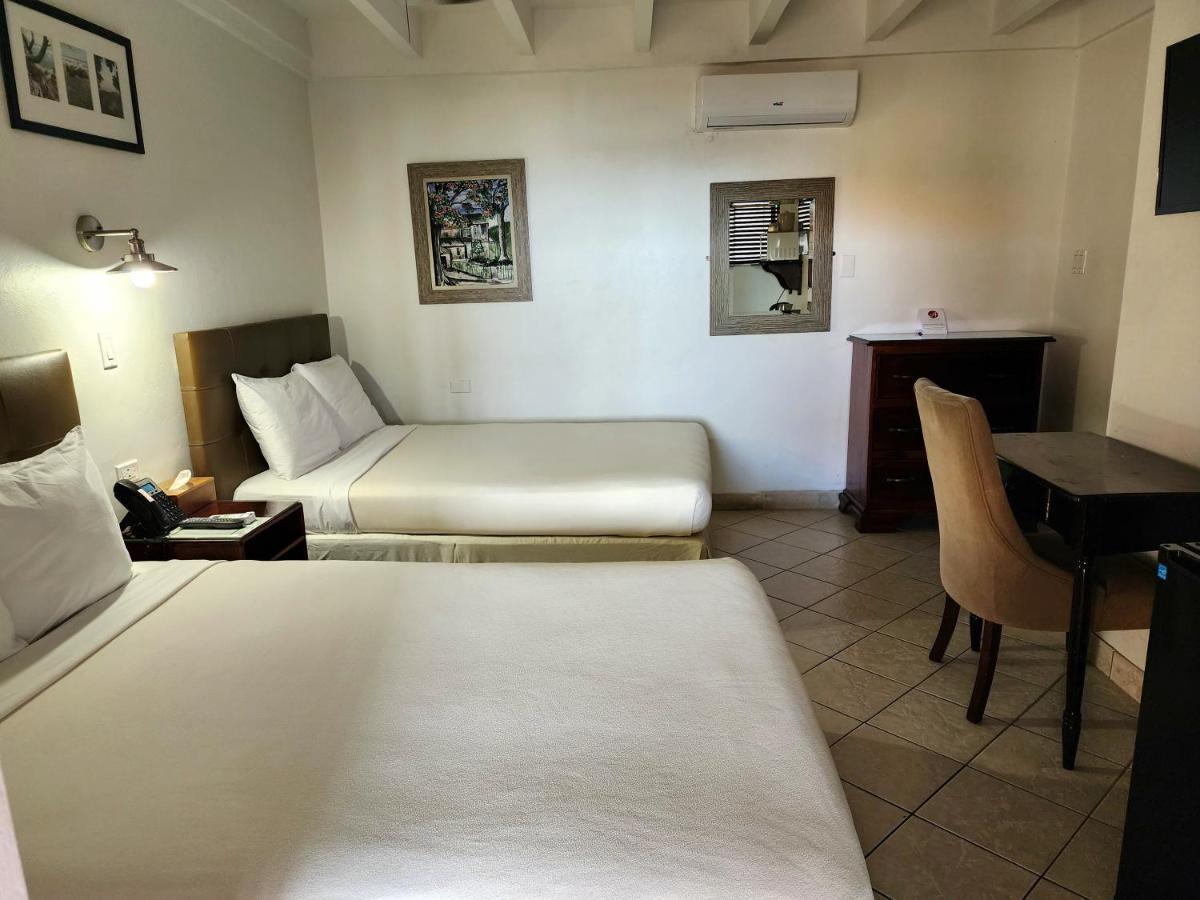 Altamont West Hotel Montego Bay Ngoại thất bức ảnh